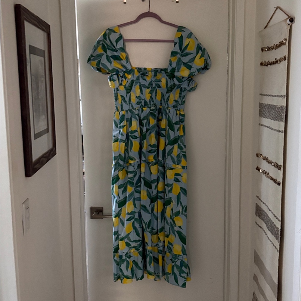 Lemon Print Maxi Dress with Puff Sleeves - Picture 2 of 5